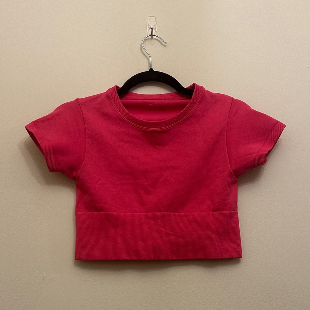 Offline by Aerie Seamless Hot‎ Pink Cropped Workout Top Form Fitting Sz XS